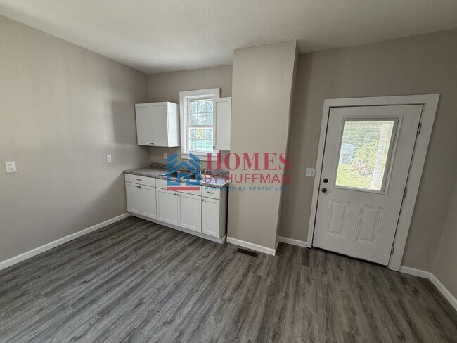 Photo - Three Bedroom | Updated | EHA Accepted | M...