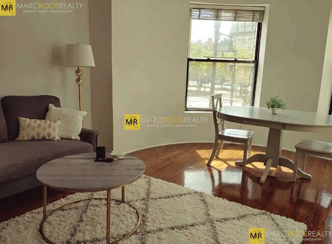 Photo - 650 Beacon St Unit 636-203