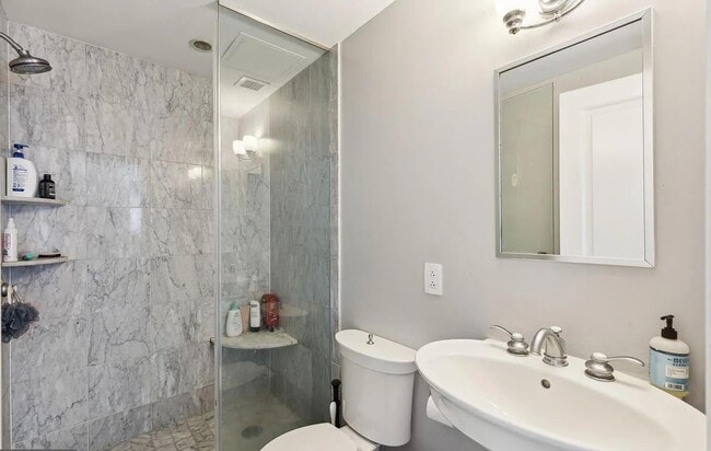 Photo - 1701 Locust St