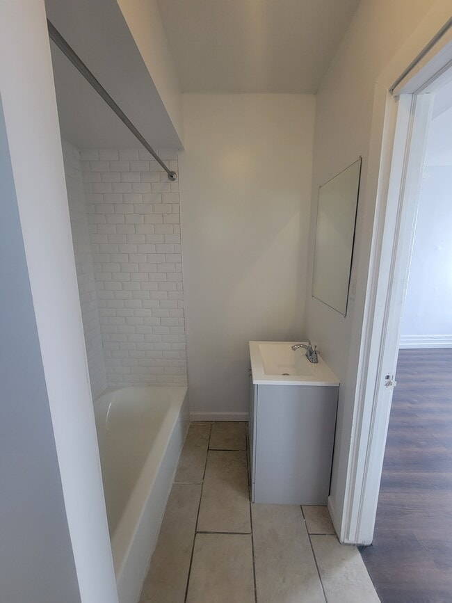 Photo - 104-108 Madison St Unit 104-3