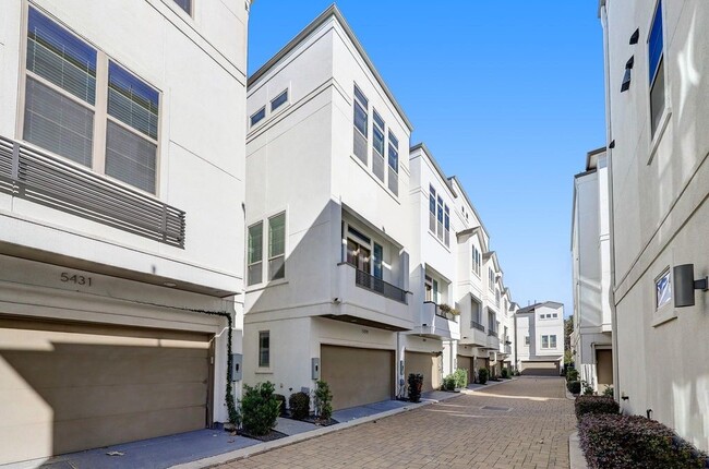 Building Photo - 423 T C Jester Blvd