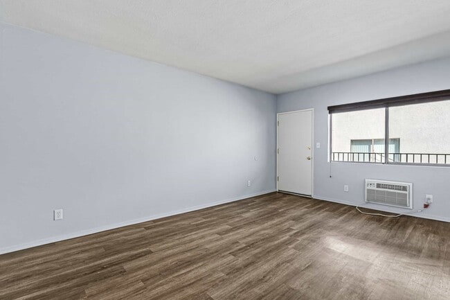 Photo - 530 E. Harvard Rd.