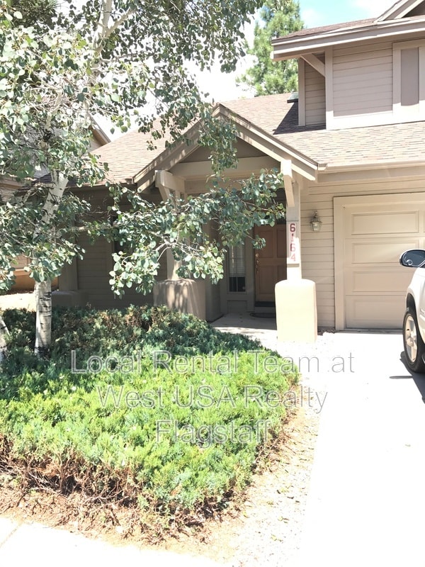 Building Photo - 6164 E Mountain Oaks Dr Rental
