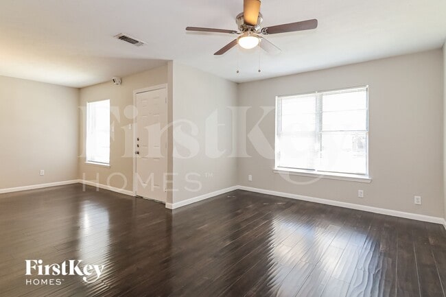 Photo - 1421 Belmont St