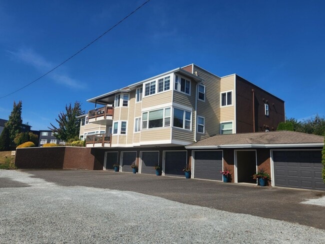 Building Photo - Condo in Blaine for Rent