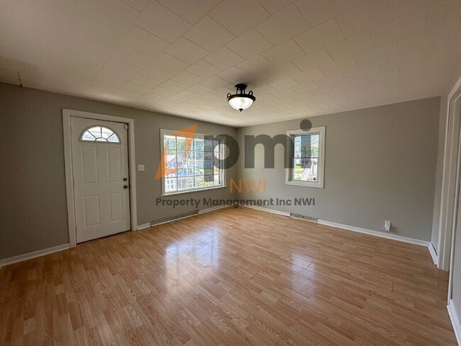 Photo - 1518 Oak St