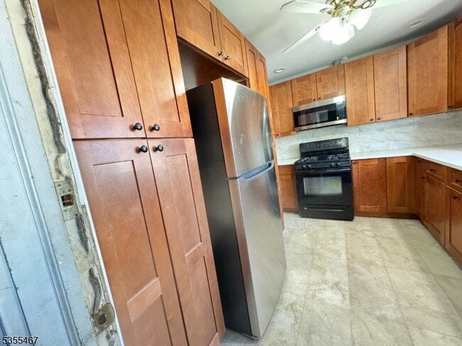 Photo - 105 Independence Dr