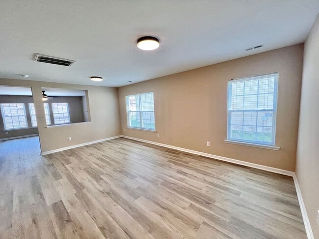 Photo - 2829 Roundleaf Ct