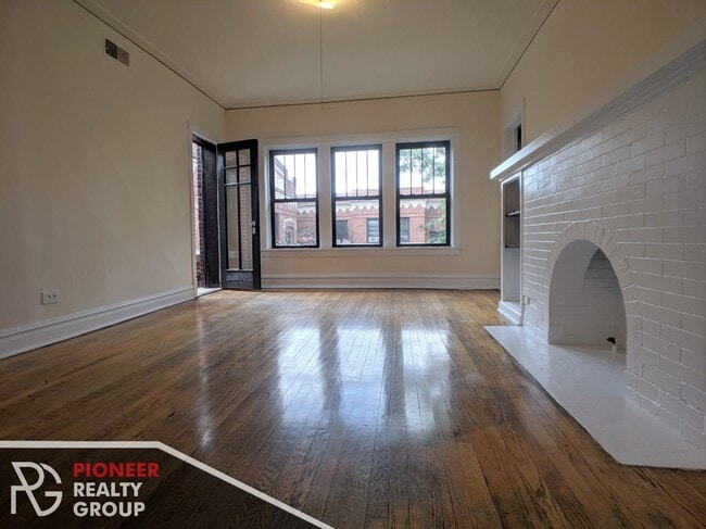 Building Photo - 2530 N Kedzie Blvd Unit 2518-3W