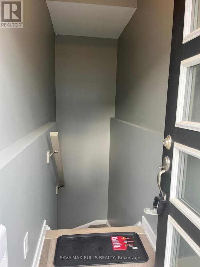 Photo - 4263 Fourth Ave