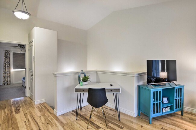 Photo - 2432 Glacier St Unit 2432 Glacier St  A