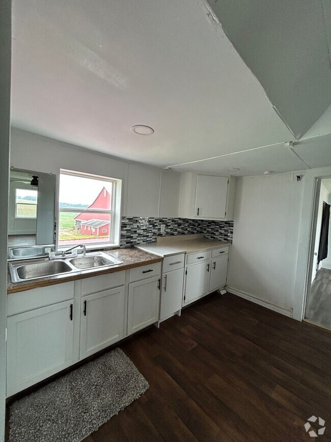 Building Photo - 5610 US-20 Unit B Rental