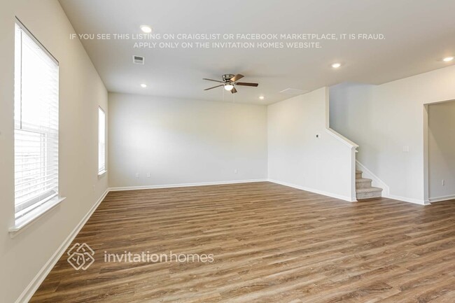 Photo - 209 White Flds Ave