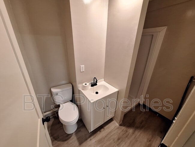 Photo - 1221 E Moneta Ave