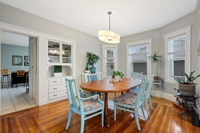 Photo - Parking - Free Laundry - Deck - Yard