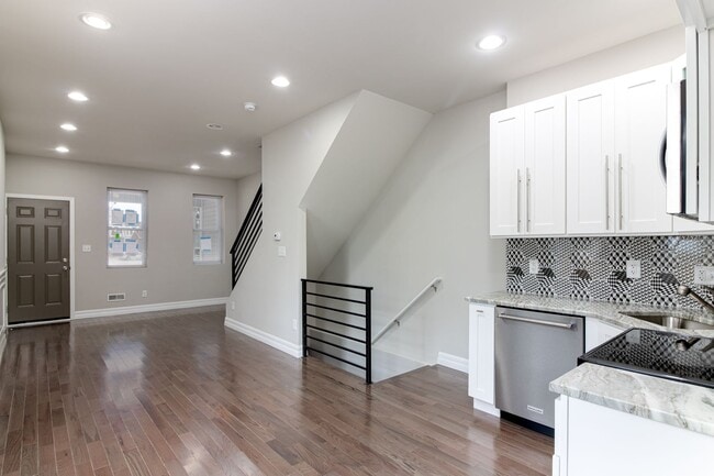 Photo - ???RENOVATED HOUSE WITH FULL BASEMENT + HUGE YARD Close to PENN / CHOP / DREXEL