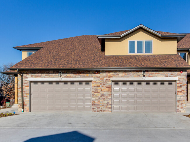 Photo - 84 Prairie Ct Townhome