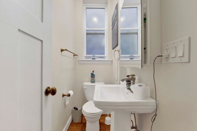 Photo - 2522 N Burling St Unit 2522 N Burling