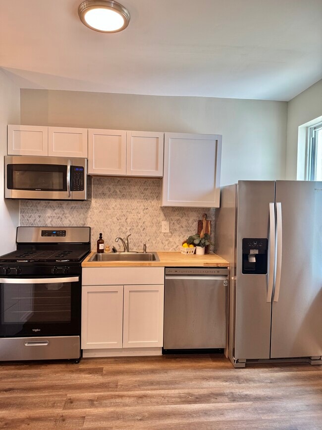 Photo - 3704 Beehler Ave