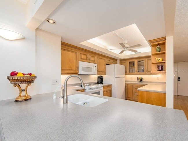 Photo - 690 Island Way Unit 404