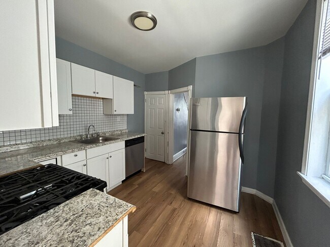 Photo - 2817 N Stillman St