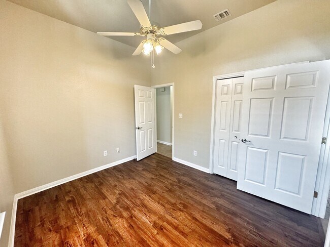 Photo - 2062 N Ranch Estates Blvd