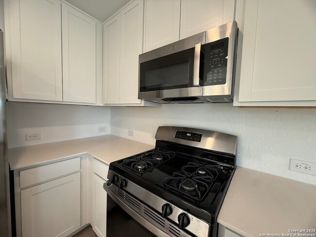 Photo - 204 Ottawa Wy