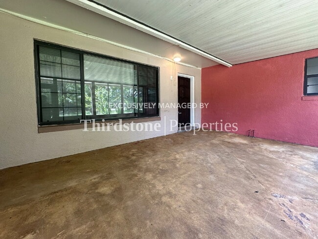 Photo - 1038 La Marche Dr
