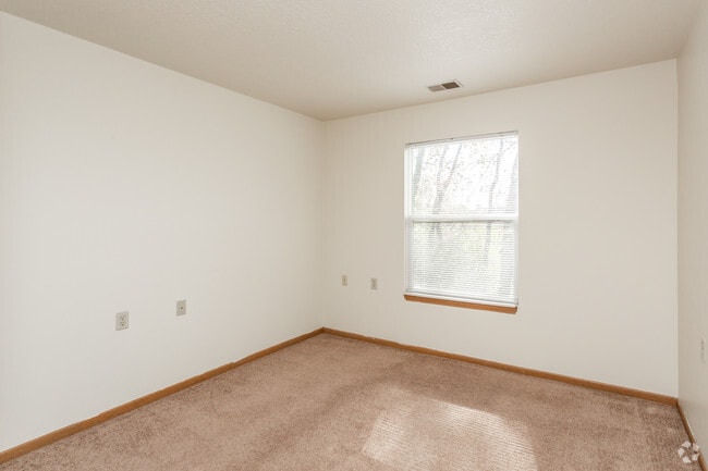 2BR, 2BA - Bedroom