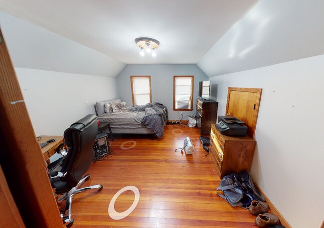 Photo - 85 Lowden Ave Unidad 2