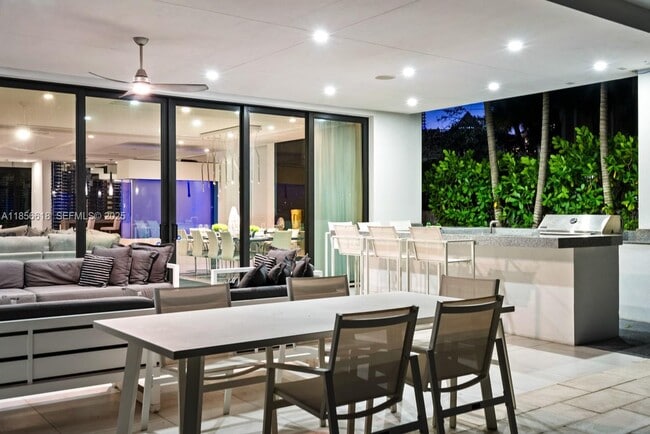 Photo - 310 SE 11th Ave