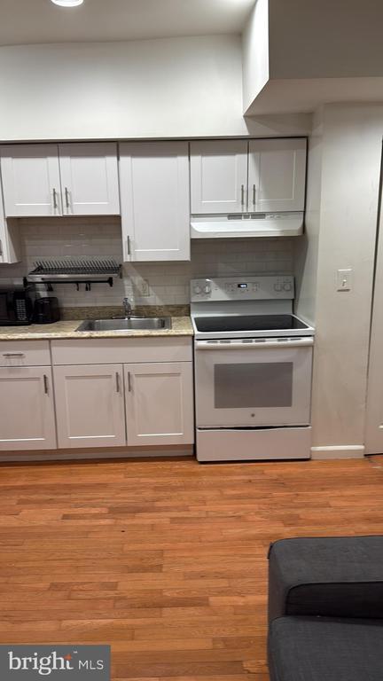 Photo - 1113 Queen St NE