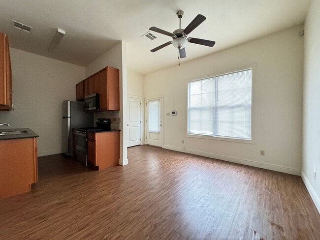 Photo - Pine Grove Apartments Unit 903 S. Barnett Springs