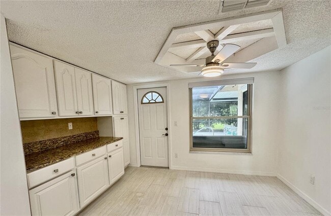 Photo - 8618 Woodbridge Dr