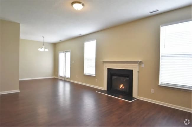 Building Photo - 305 Cline Falls Dr Rental