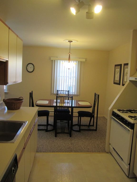 Photo - 210 Regency Park Dr Unit 210