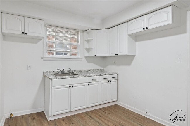 Photo - $1400 3 bedroom bungalow