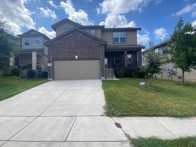 Photo - Spacious 4-Bedroom Home with Washer & Dryer Included in Riposa Vita Community!