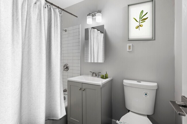 Photo - 2417 Garfield Ave Apartments | Origen Living