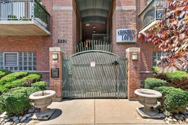 3201 Shoshone St Unit 108