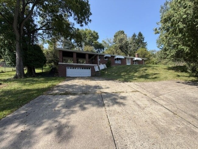 Photo - 123 Hidden Valley Rd