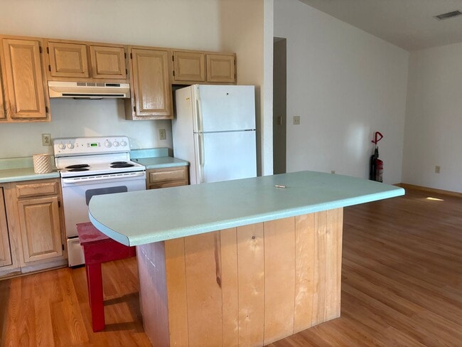 Photo - 104 Lenwood Ct