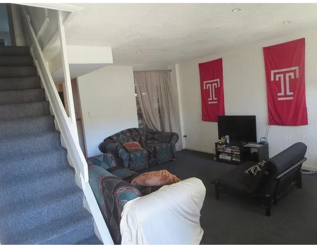 Photo - 1607 Page St