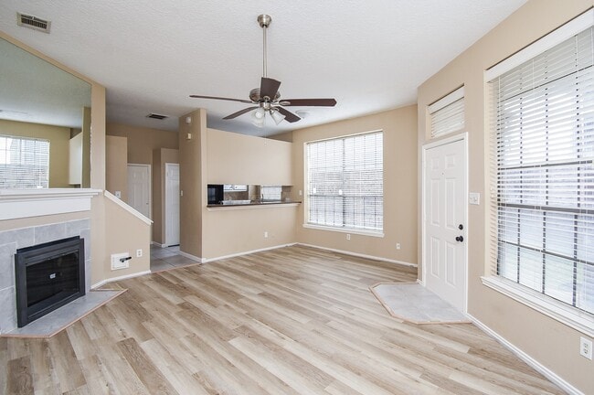 Building Photo - 8888 Benning Dr Unit 173 Rental