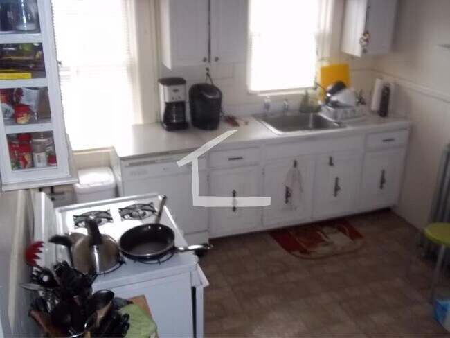 Photo - 53 Hunnewell Ave Unit 1