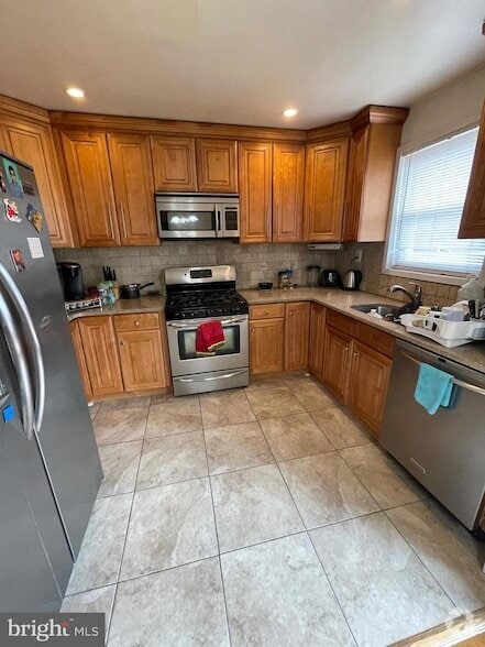 Building Photo - 3608 Isbell St Rental