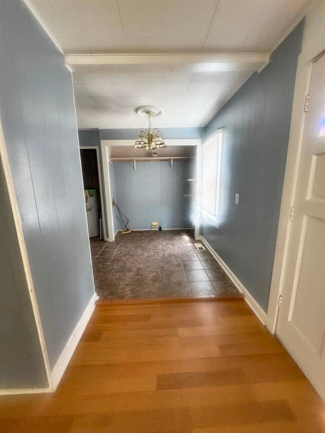 Photo - 1407 Greenwood Alley