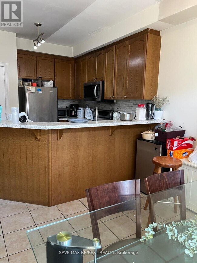 Photo - 70 Boundbrook Dr