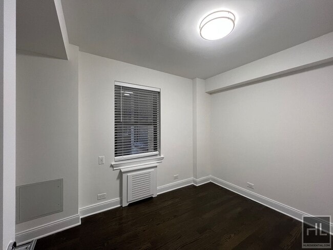 Photo - BEEKMAN PLACE Unit 2C
