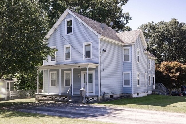 Photo - 17 Montague St Unit B